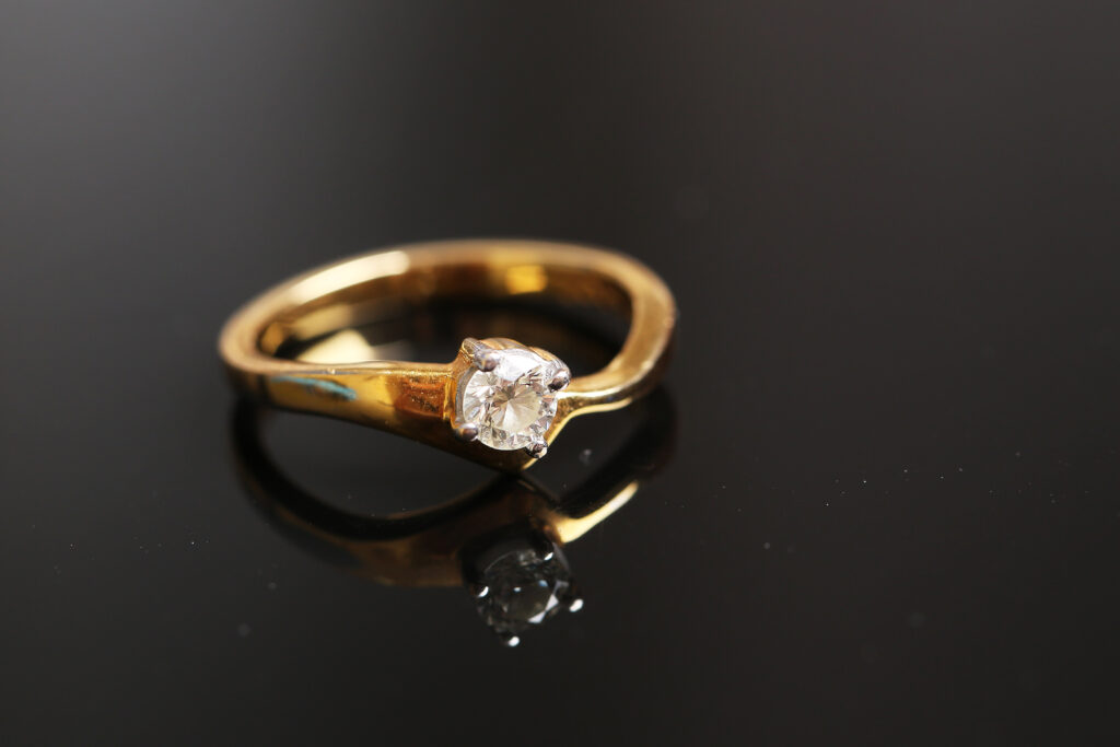 Why Do Gold Rings Turn Some Fingers Black: Reasons and Solutions