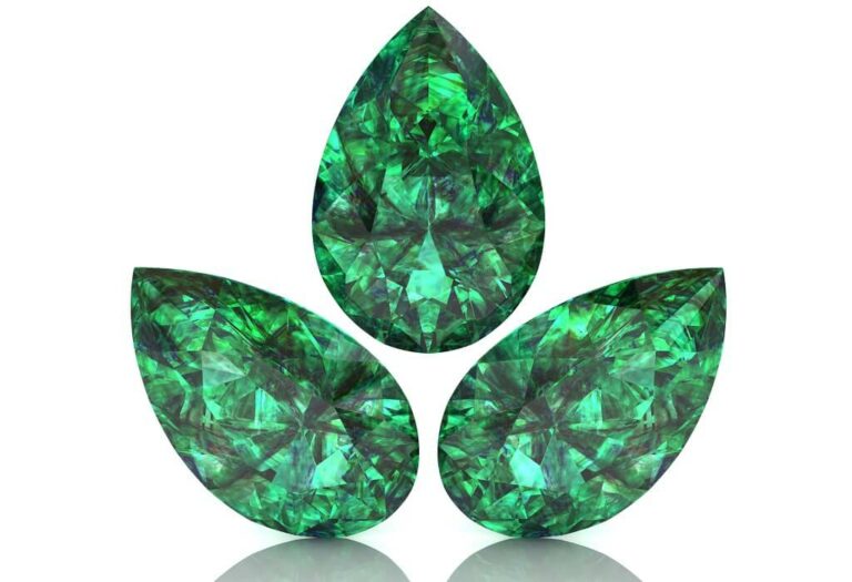 Emerald – The Ultimate Guide – (Meaning, Description, Uses & Properties)