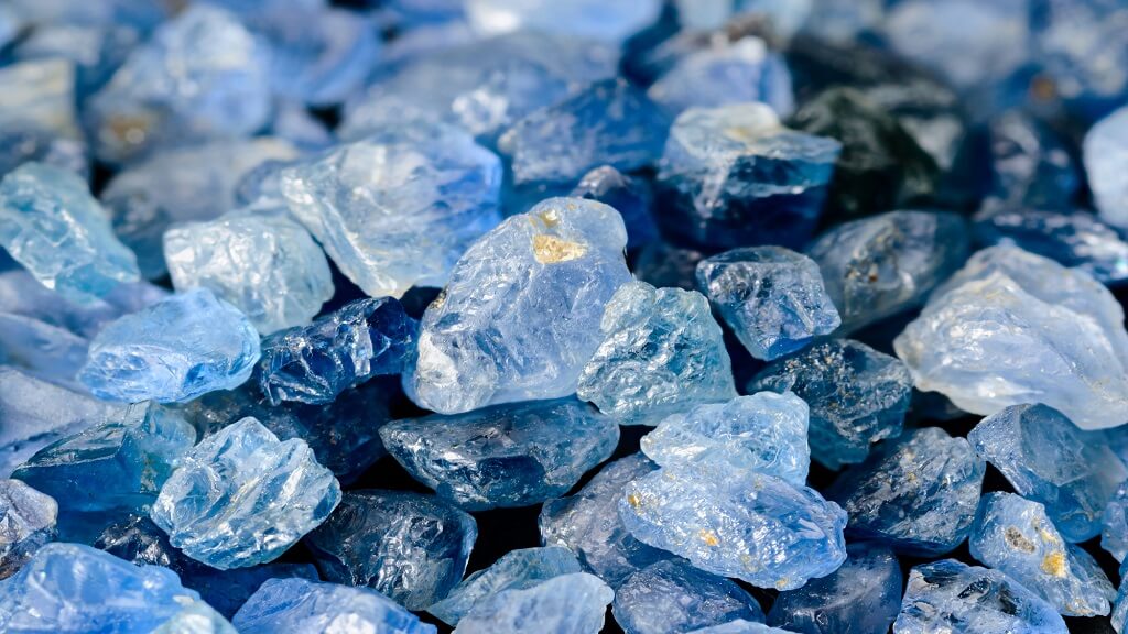 Sapphire emotional and metaphysical properties